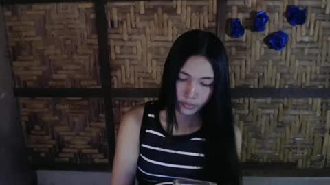 sweet_lady14 online show from 05-20-26, 02:56