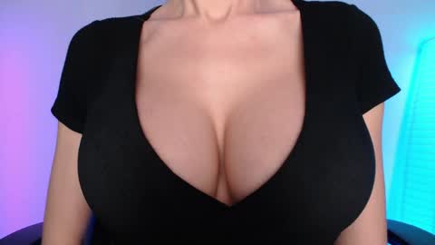 Snapshot of sweet_lil_thing chatting on 04-01-26, 02:58 Jen online show from 04-01-26, 02:58