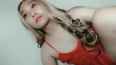 Snapshot of sweet_lover5 chatting on 04-28-26, 04:39 SWEET LOVE online show from 04-28-26, 04:39