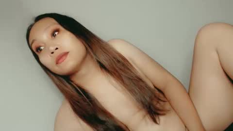Snapshot of sweet_lover5 chatting on 05-10-26, 02:00 SWEET LOVE online show from 05-10-26, 02:00