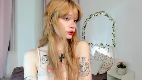 Melissa. Join me on Fansly link in social medias online show from 03-19-26, 09:08