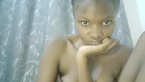 sweet_mellanie001 online show from 03-11-25, 09:15