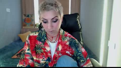 Snapshot of sweet_n_strong chatting on 06-19-26, 05:56 sweet_n_strong online show from 06-19-26, 05:56