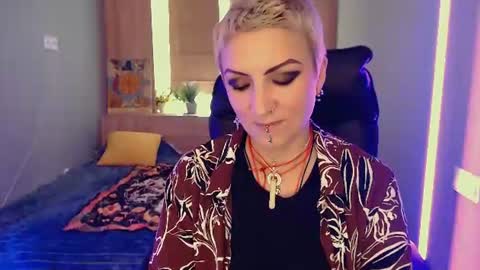 Snapshot of sweet_n_strong chatting on 06-23-26, 10:57 sweet_n_strong online show from 06-23-26, 10:57