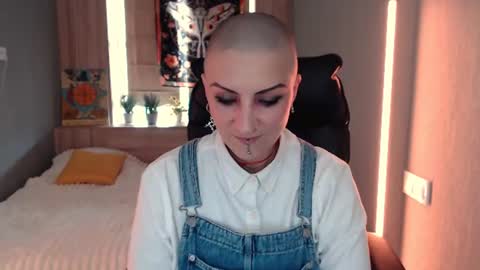 Snapshot of sweet_n_strong chatting on 06-30-26, 11:11 sweet_n_strong online show from 06-30-26, 11:11
