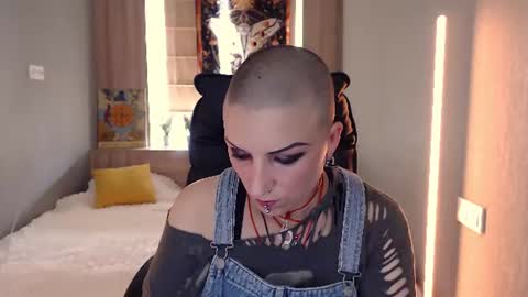 Snapshot of sweet_n_strong chatting on 07-03-26, 11:05 sweet_n_strong online show from 07-03-26, 11:05