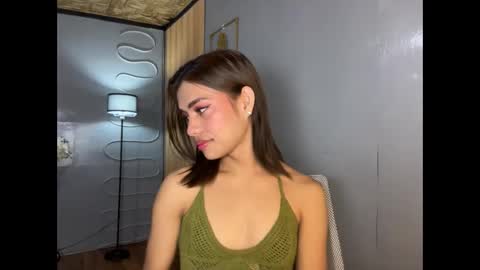 sweet_nikki03 online show from 05-22-26, 09:09