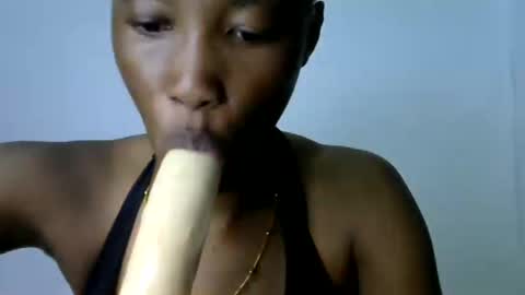 Snapshot of sweet_pussy04 chatting on 06-12-26, 09:03 sweet girl online show from 06-12-26, 09:03