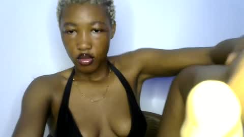 Snapshot of sweet_pussy04 chatting on 07-08-26, 04:28 sweet girl online show from 07-08-26, 04:28