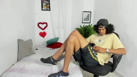 sweet_rose72 online show from 05-15-26, 11:56