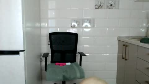 Snapshot of sweet_sandra_1 chatting on 06-27-26, 12:22 Sandra online show from 06-27-26, 12:22