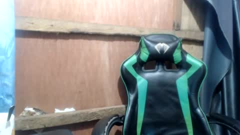 sweet_sang18 online show from 06-18-26, 02:23