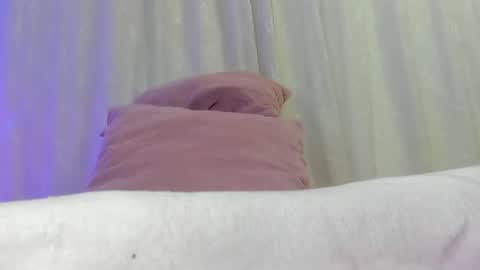 Snapshot of sweet_skiinny chatting on 06-23-26, 11:52 Adeline online show from 06-23-26, 11:52