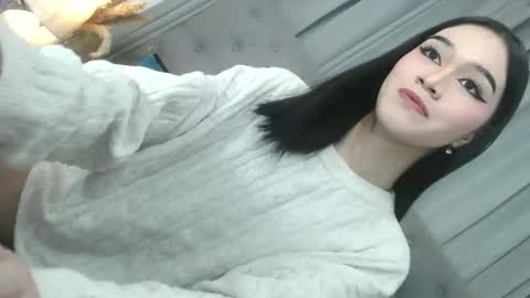 sweet_tatiana28 online show from 05-17-26, 04:36