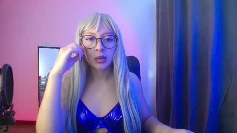 sweet_venus4 online show from 03-19-26, 03:38