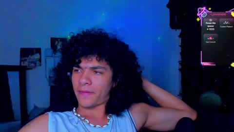 Steven independent model online show from 05-17-26, 08:16
