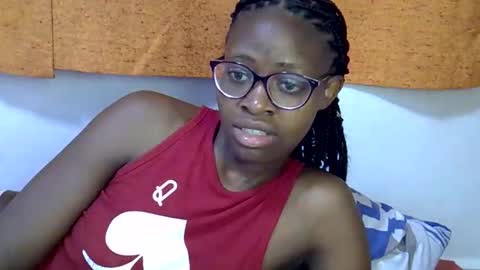 Snapshot of sweet_zarah chatting on 03-05-26, 05:14 sweet_zarah online show from 03-05-26, 05:14