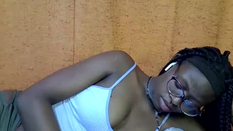 Snapshot of sweet_zarah chatting on 04-11-26, 08:24 sweet_zarah online show from 04-11-26, 08:24