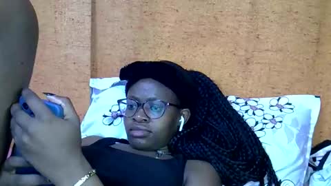 Snapshot of sweet_zarah chatting on 04-15-26, 07:58 sweet_zarah online show from 04-15-26, 07:58