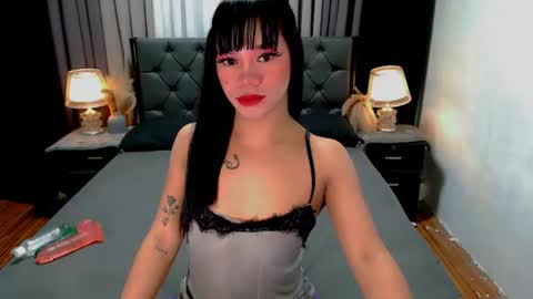 Snapshot of sweet_zoey12 chatting on 06-27-26, 09:36 bea takashi online show from 06-27-26, 09:36