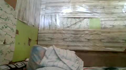 Snapshot of sweetava08 chatting on 02-12-26, 01:44 sweetava08 online show from 02-12-26, 01:44