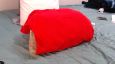 Snapshot of sweetbearoo7 chatting on 10-02-25, 08:32 Sweetbear online show from 10-02-25, 08:32