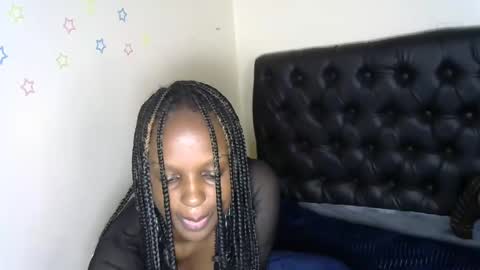 sweetberry30 online show from 12-12-24, 01:28