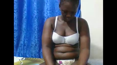 Snapshot of sweetblackgal3 chatting on 04-19-26, 10:47 JECINTAR online show from 04-19-26, 10:47
