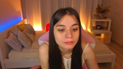 Kim online show from 05-06-26, 01:36