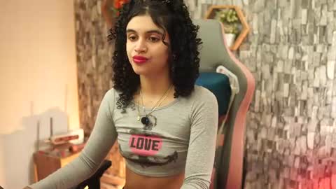 Snapshot of sweetbonii chatting on 07-03-26, 07:31 Salom independent model online show from 07-03-26, 07:31