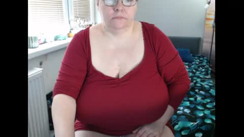 Sweetboobs85h online show from 04-16-26, 08:59