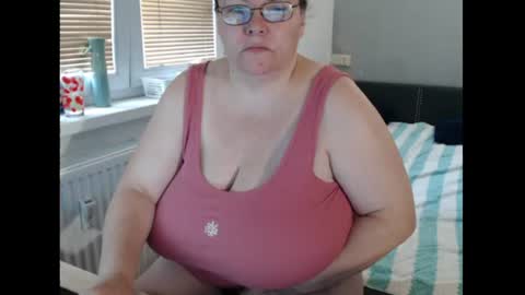 Sweetboobs85h online show from 07-06-26, 03:14