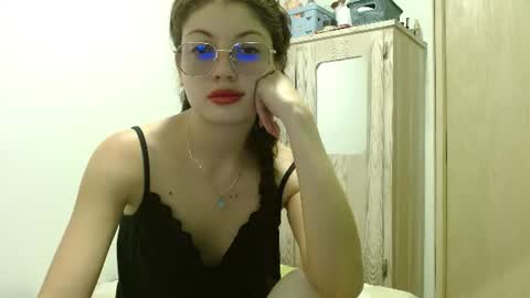 Snapshot of sweetcalm_ chatting on 07-19-26, 04:05 sweetcalm_ online show from 07-19-26, 04:05