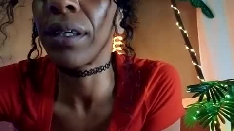 Snapshot of sweetcarimilla83 chatting on 06-02-26, 05:31 Jillian online show from 06-02-26, 05:31