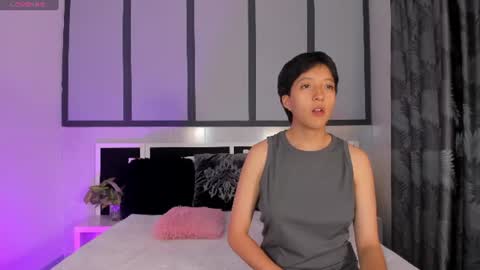 Snapshot of sweetcoupple chatting on 07-13-26, 01:08 Eva Short hair girl - Victoria Long red hair online show from 07-13-26, 01:08
