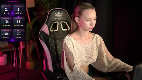 Lina online show from 04-10-26, 05:50