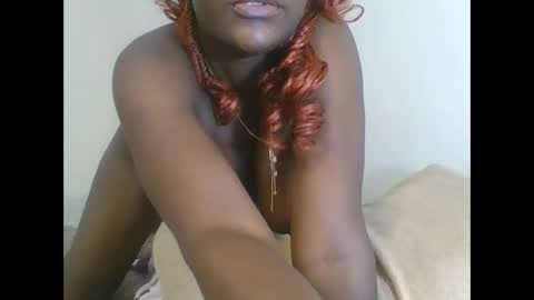 Snapshot of sweetdarkskin chatting on 06-10-26, 04:12 CLARIS online show from 06-10-26, 04:12
