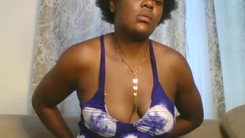 Snapshot of sweetdarkskin chatting on 06-28-26, 11:05 CLARIS online show from 06-28-26, 11:05