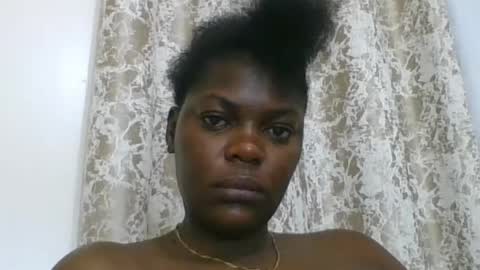 Snapshot of sweetdarkskin chatting on 06-29-26, 02:18 CLARIS online show from 06-29-26, 02:18