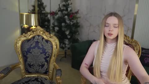 Snapshot of sweetdesiree_ chatting on 12-18-25, 11:38 Amelia online show from 12-18-25, 11:38