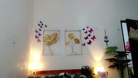 Snapshot of sweetgirl_mayxx chatting on 04-23-26, 12:56 May online show from 04-23-26, 12:56