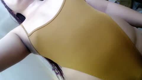 Snapshot of sweetgirl_mayxx chatting on 07-11-26, 12:02 May online show from 07-11-26, 12:02