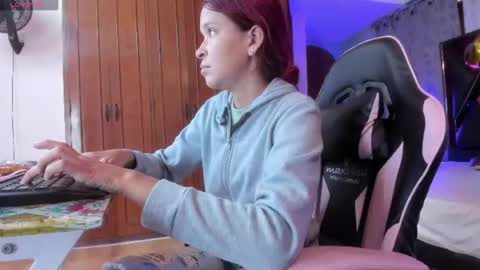 Snapshot of sweetie_foxx1 chatting on 07-08-26, 11:48 FOXXY online show from 07-08-26, 11:48