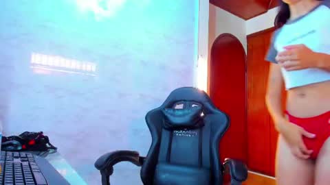 Snapshot of sweetie_foxx1 chatting on 08-06-26, 11:56 FOXXY online show from 08-06-26, 11:56