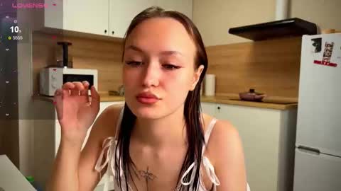Eva and Lisa online show from 09-14-25, 01:32