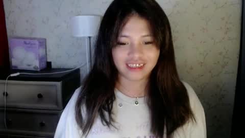Snapshot of sweetjanna4u chatting on 04-19-26, 06:32 JANNA online show from 04-19-26, 06:32