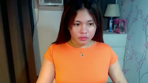 Snapshot of sweetjanna4u chatting on 05-21-26, 01:51 JANNA online show from 05-21-26, 01:51