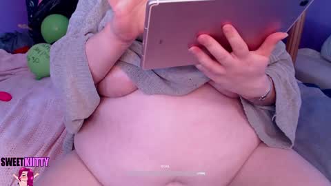Snapshot of sweetkiitty3 chatting on 04-07-26, 01:55 Jazzy online show from 04-07-26, 01:55