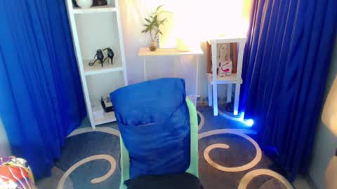 dessiree online show from 07-14-26, 10:32