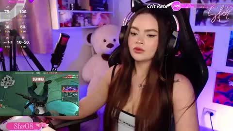 Snapshot of sweetlee_1 chatting on 06-06-26, 01:00 online show from 06-06-26, 01:00
